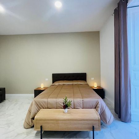 Nerisa Home Naples Extérieur photo